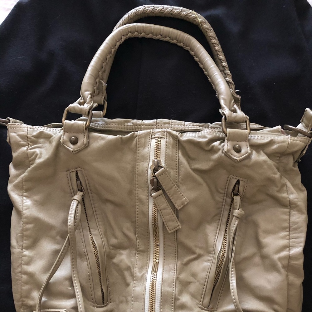SOLD!! 🎊 Bags - EUC